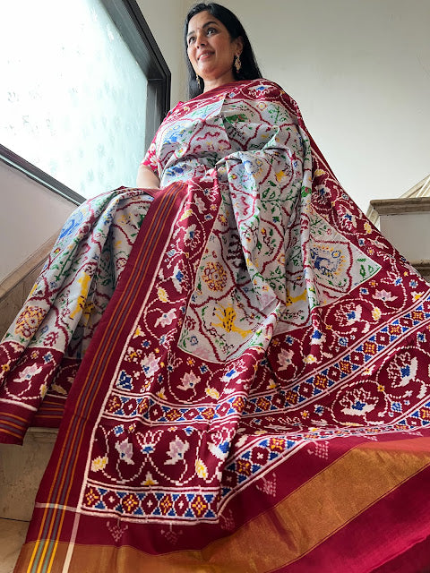 Patola Silk Saree in White and Red With Ikaat Weaving Kanchi Pattu Sarees  Fancy Saree - Etsy