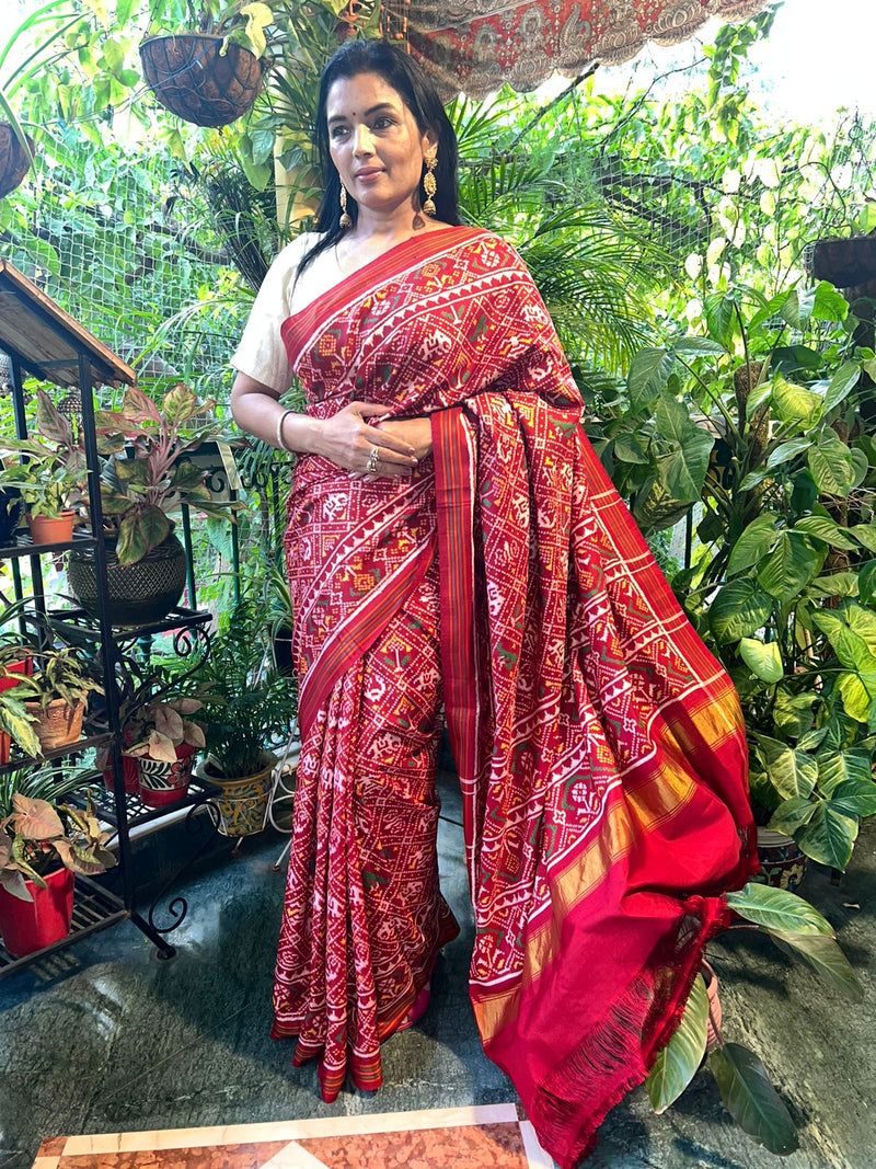 Red nari kunj double ikat patan patola Saree – sohumsutras