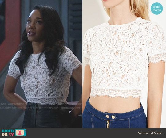 What To Wear With White Lace Crop Top? – solowomen