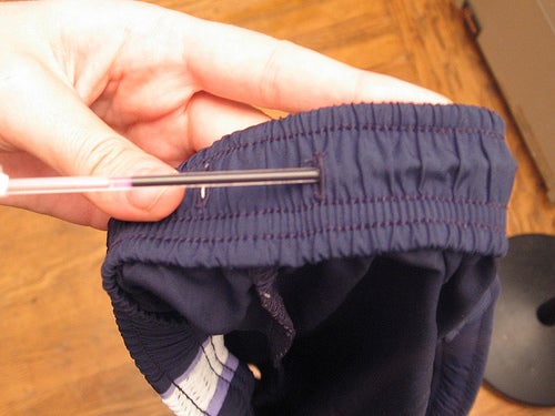 How To Get Drawstring Out Of Sweatpants? – solowomen