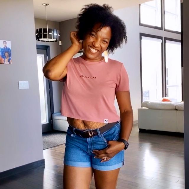 Can You Wear Crop Tops With High Waisted Shorts? – solowomen