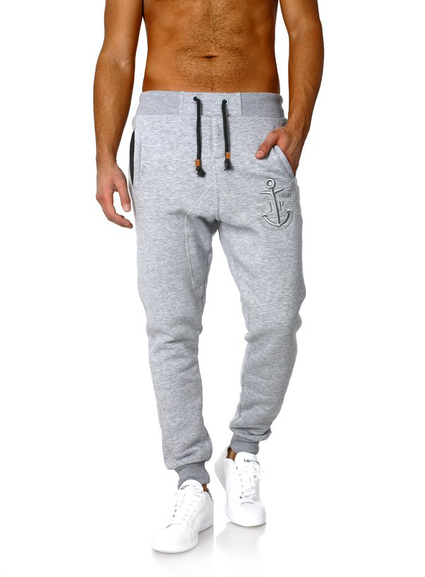 What Goes With Grey Sweatpants Womens? – solowomen