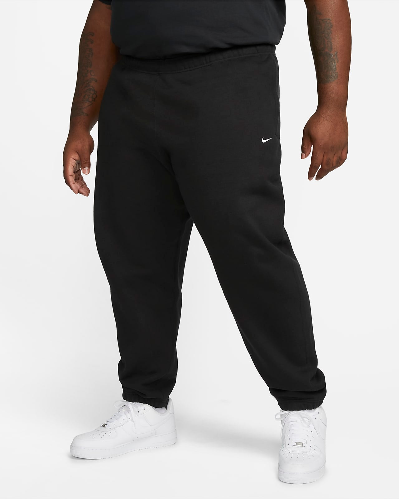 How Big Is The Nike Logo On Sweatpants? – solowomen