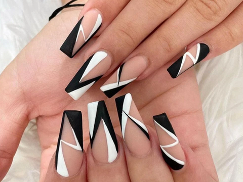 Geometric nails
