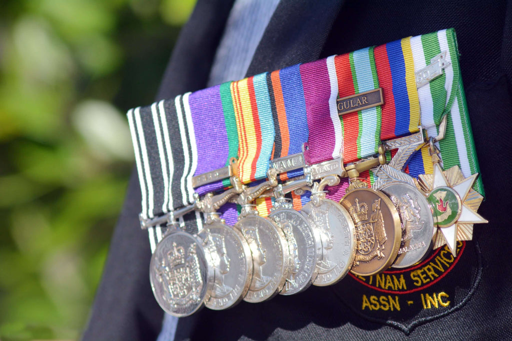 display military memorabilia