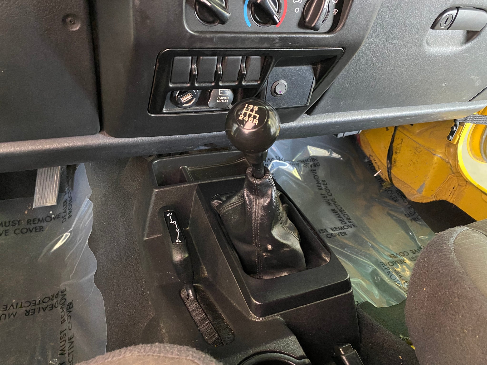 Actualizar 52+ imagen 2006 jeep wrangler manual transmission