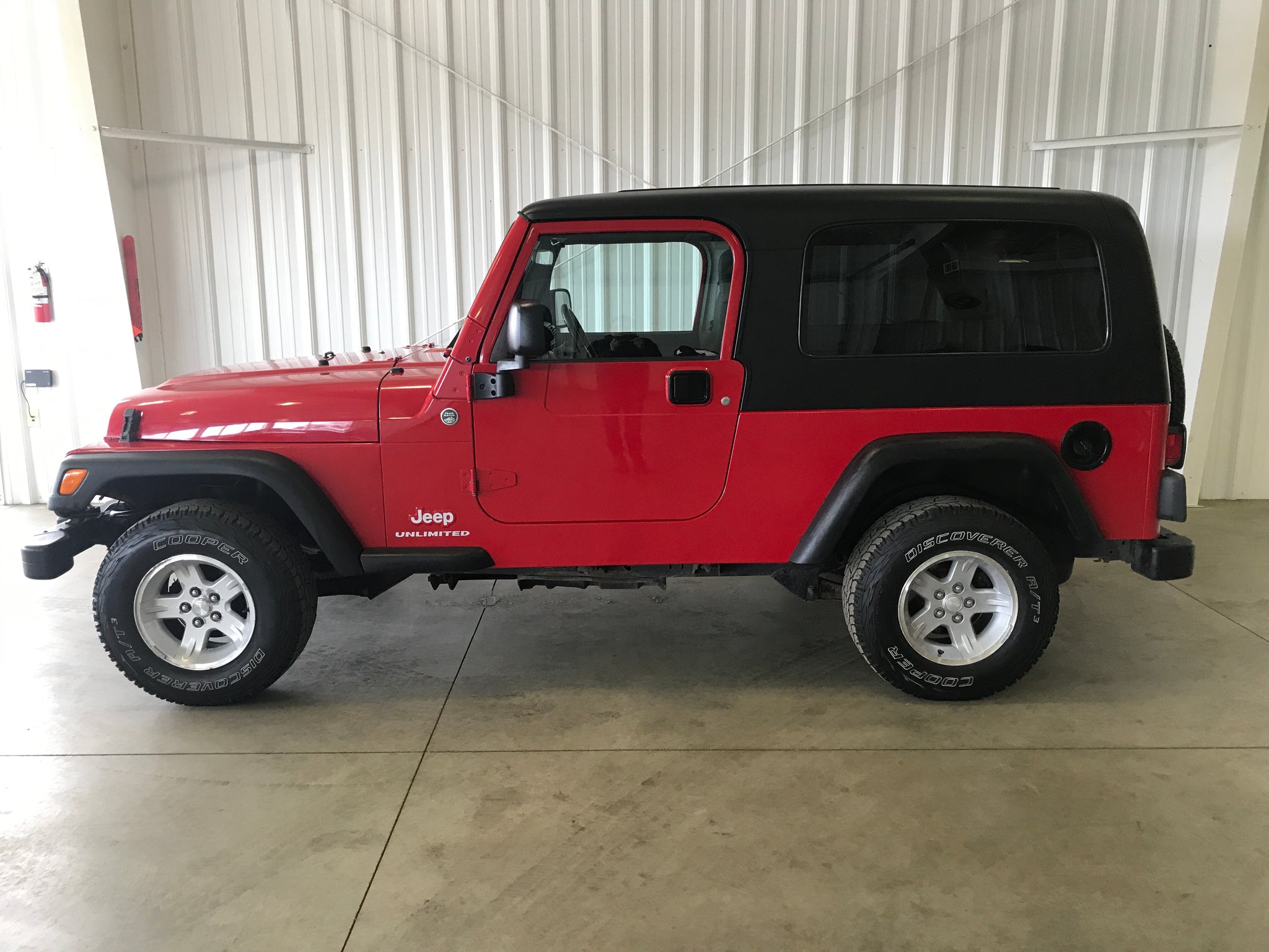 2006 JEEP WRANGLER Unlimited LWB - ShiftedMN