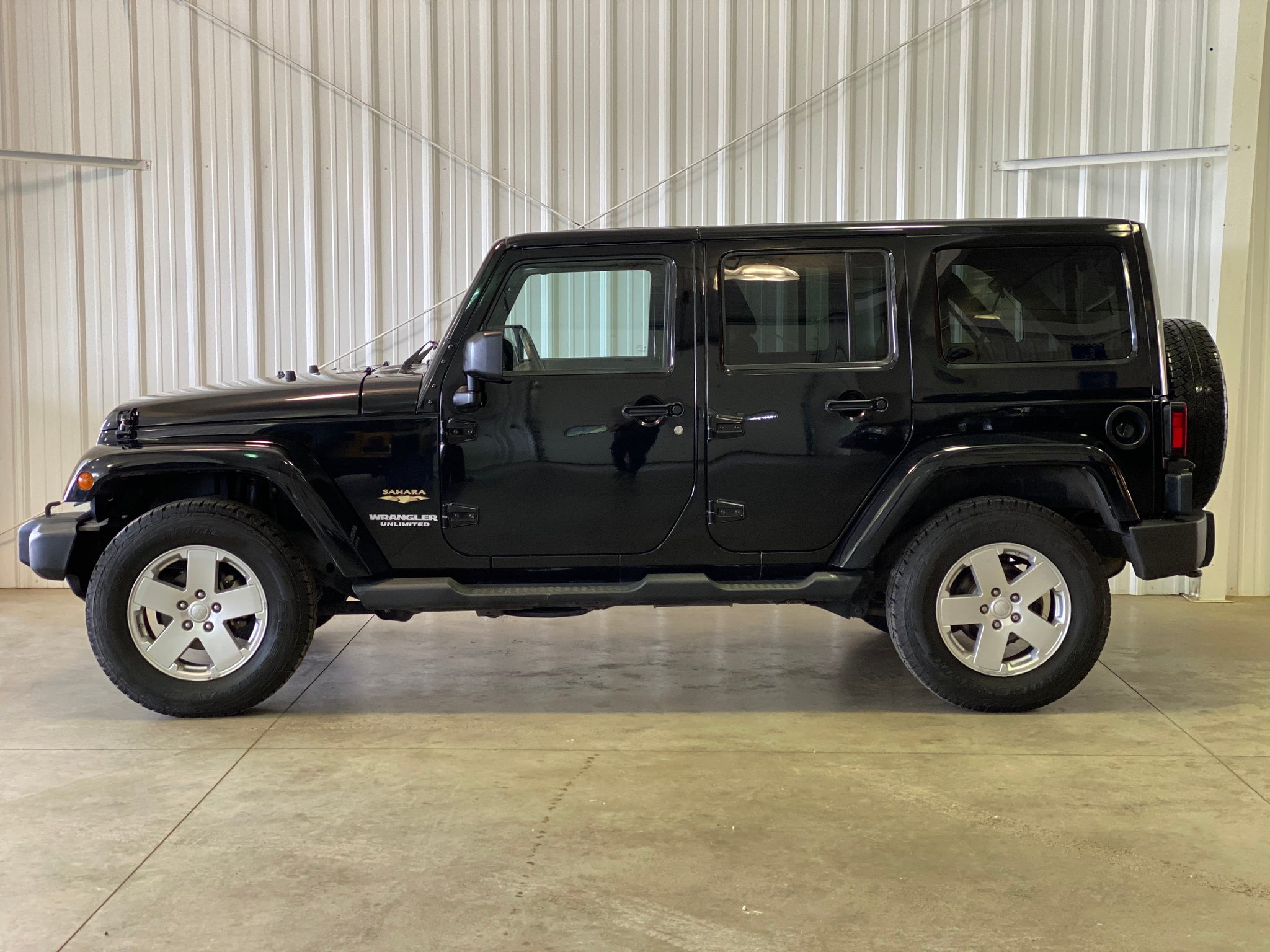 2012 Jeep Wrangler Sahara Manual - ShiftedMN