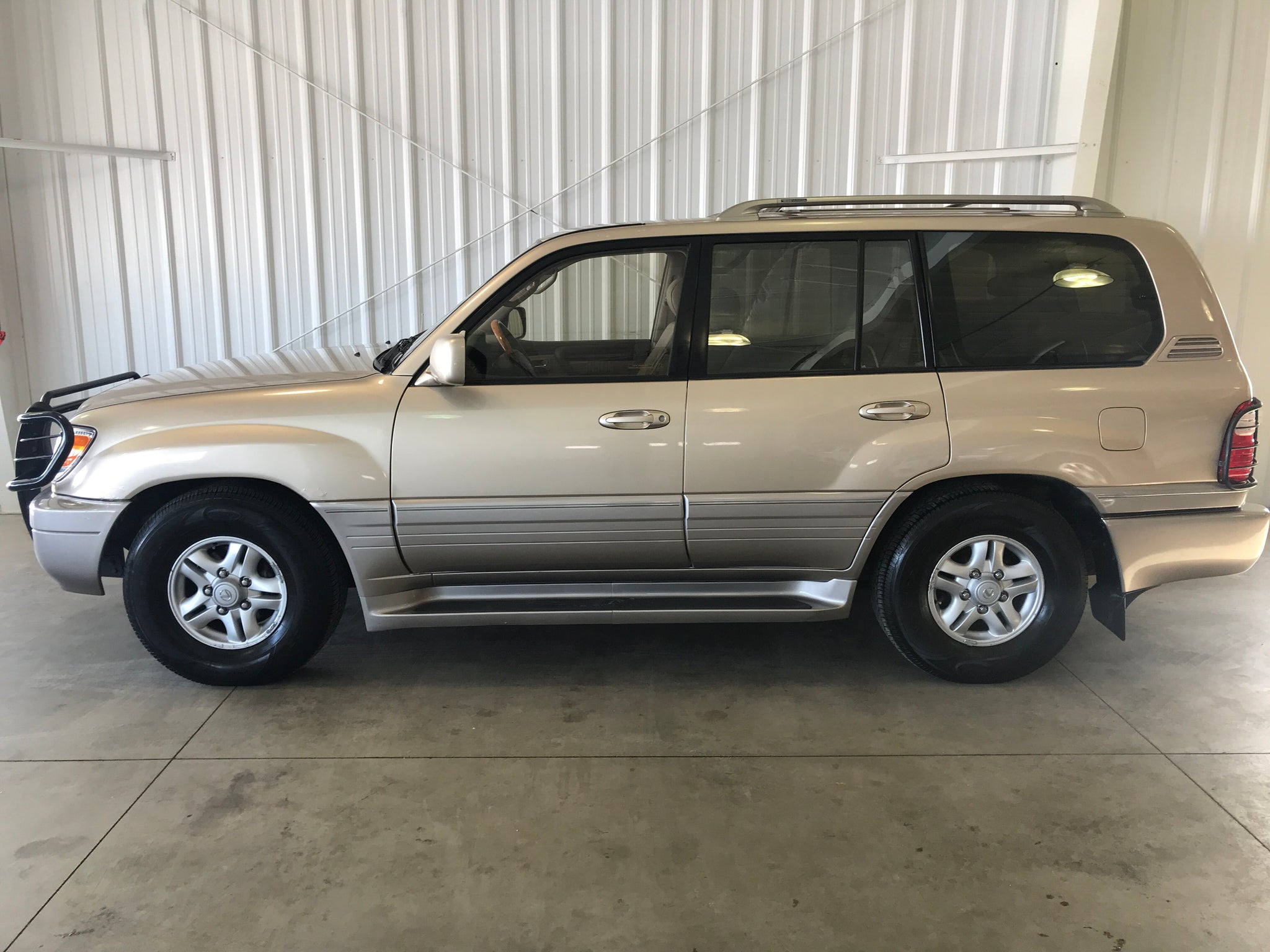 Lexus lx 670 фото