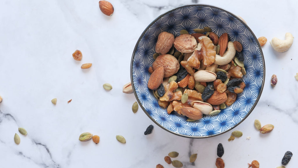 Mixed nuts as a healthy snack