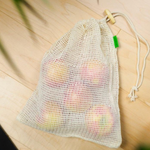 mesh produce bag with apples inside