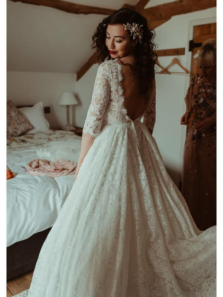 vintage lace ball gown wedding dress