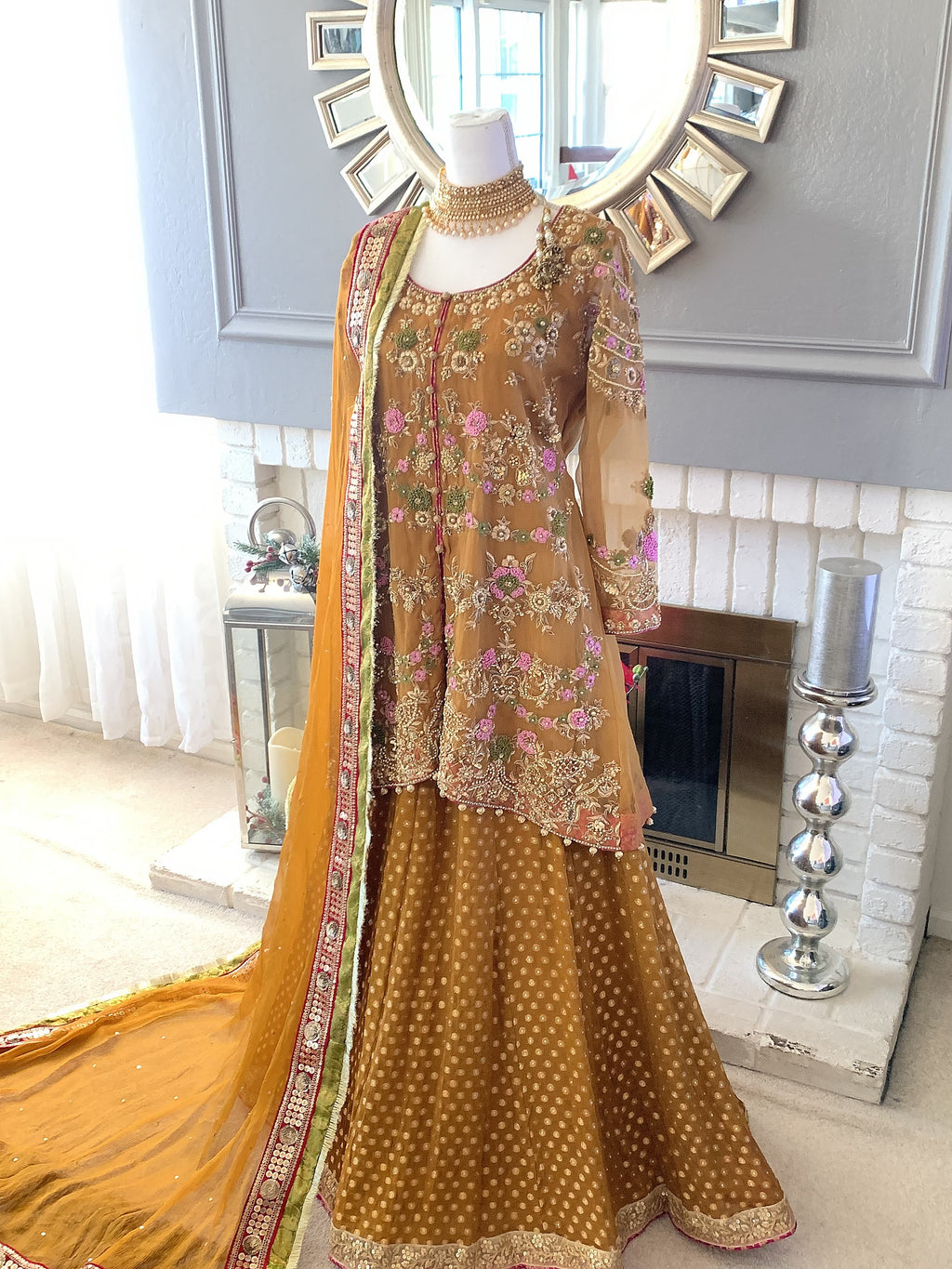 Mehndi Dresses - Appellefashion.com