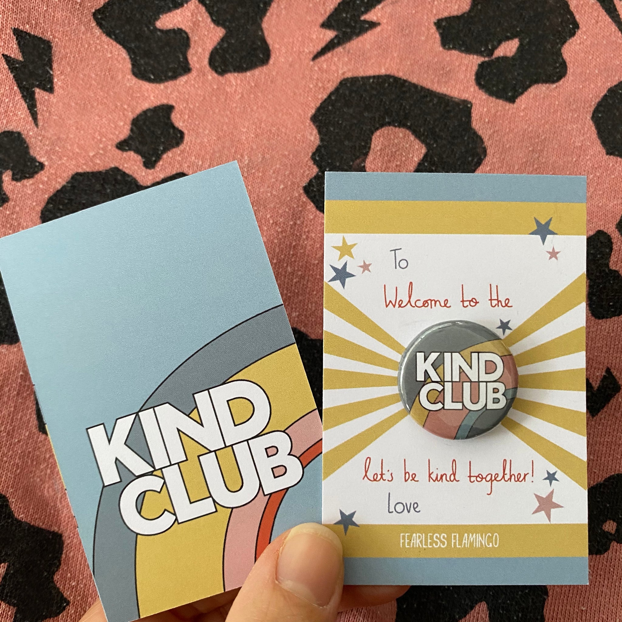 Kind Club mini badge – Fearless Flamingo