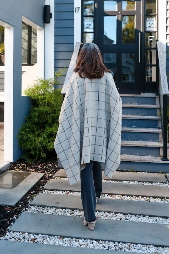 Aidan Reversible Poncho (Oatmeal)