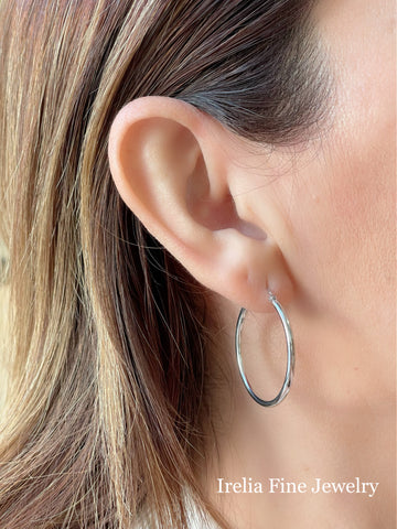 Lightweight Tube Hoop Earrings