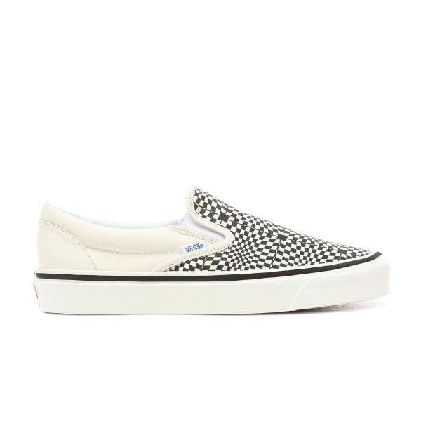 الانارة سابقا حول vans slip on dx 