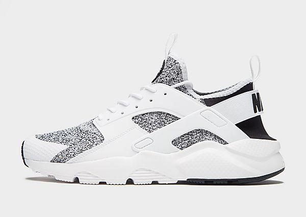 nike huarache black and white