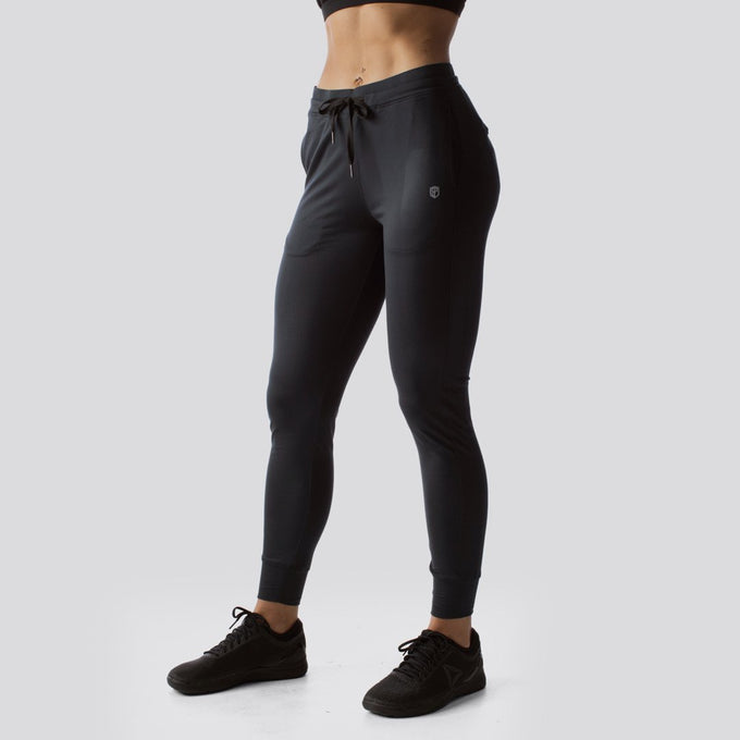 womens nike joggers with zip pockets