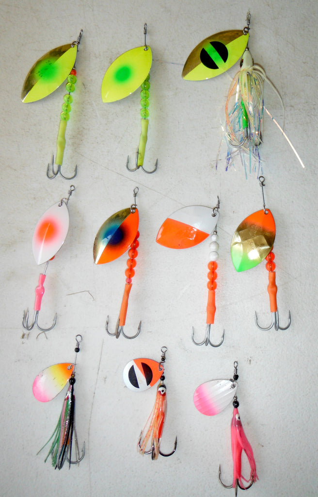 Here's a leaderboard I setup for some Coho fishing on my local rivers. An  assortment of hard and soft beads, as well as a small Colorado blade. My  fellow salmon fishermen, what