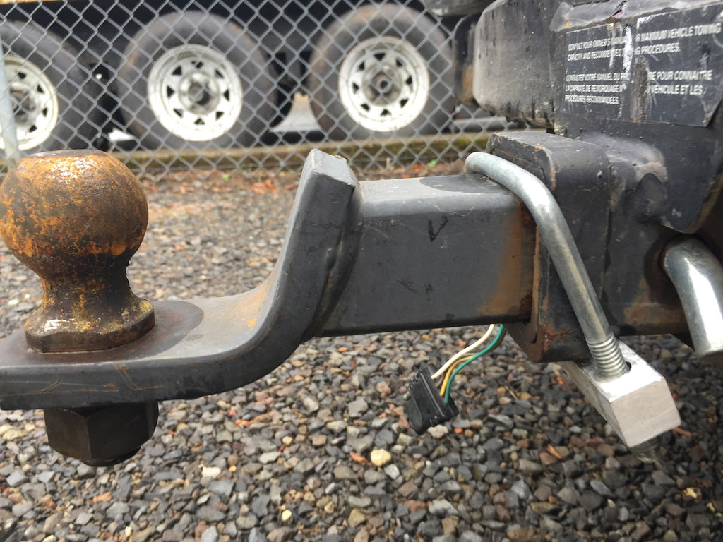 anti rattle trailer hitch