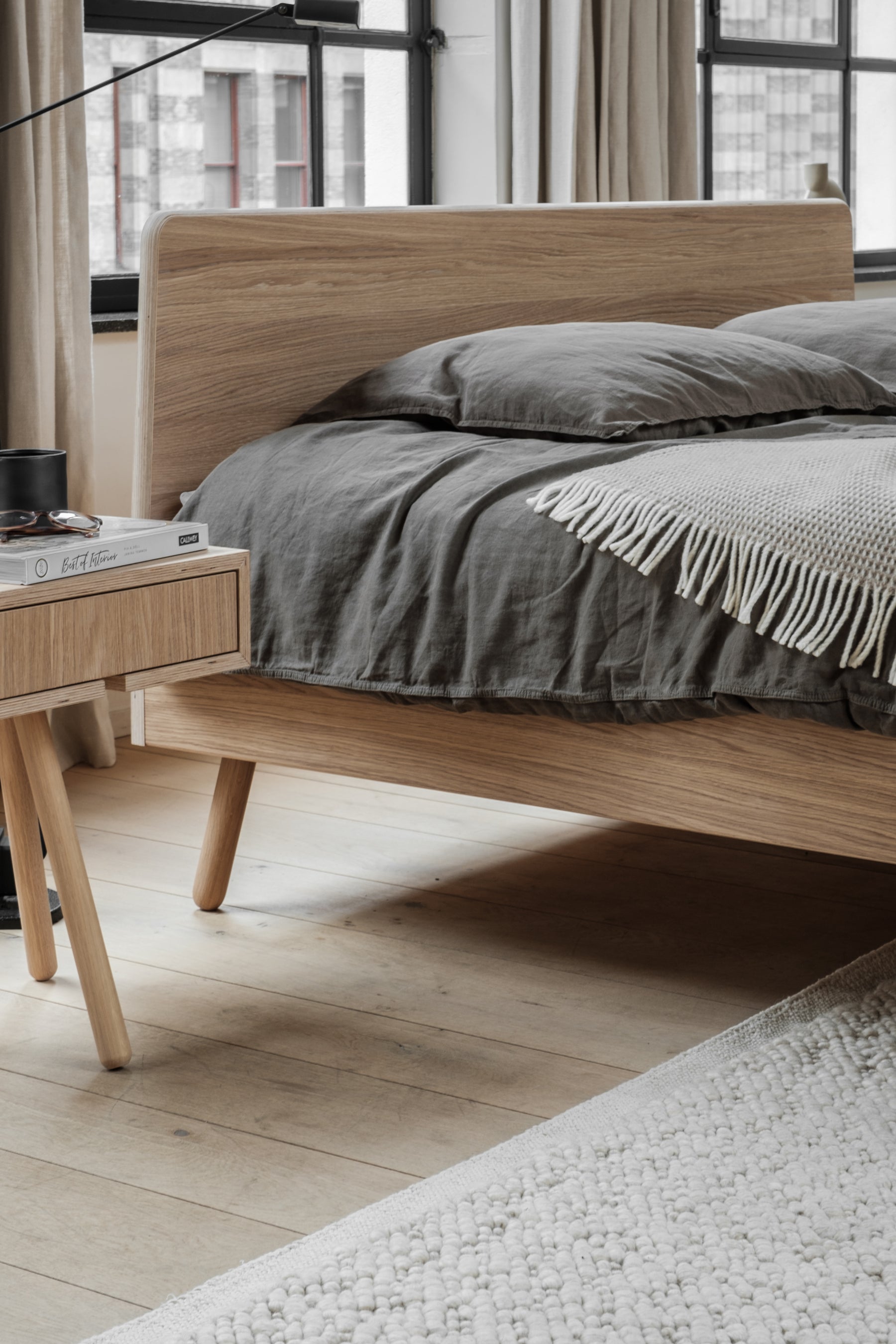 vat Hoe ernstig Basket, een functionele houten bedframe - Loof