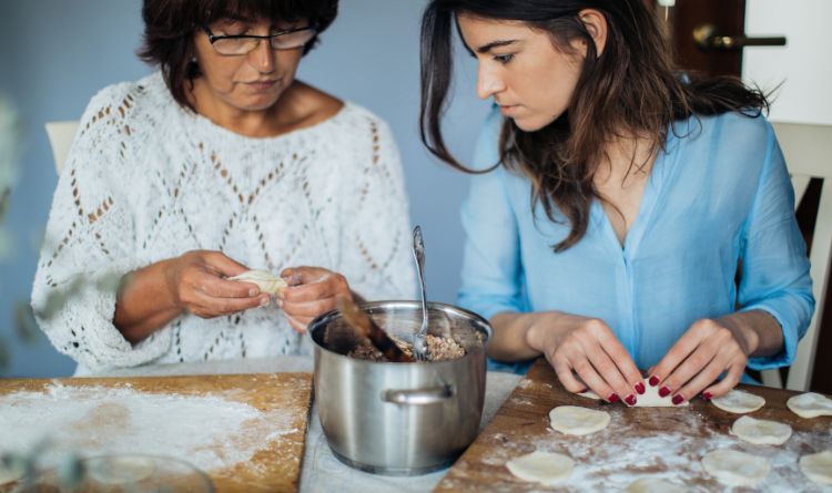 Bake something delicious to get rid of kitchen odors this holiday season 