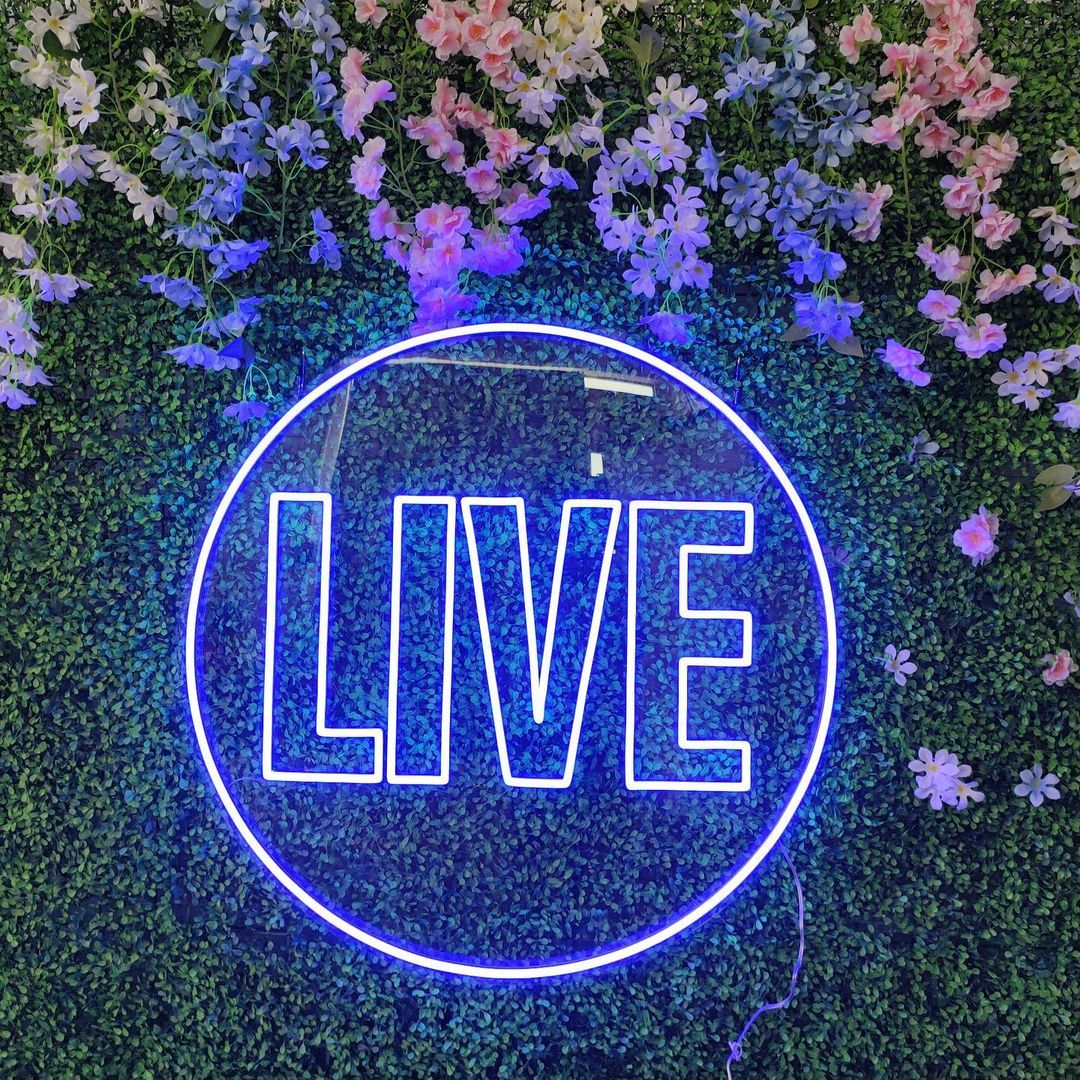 Live Neon Sign