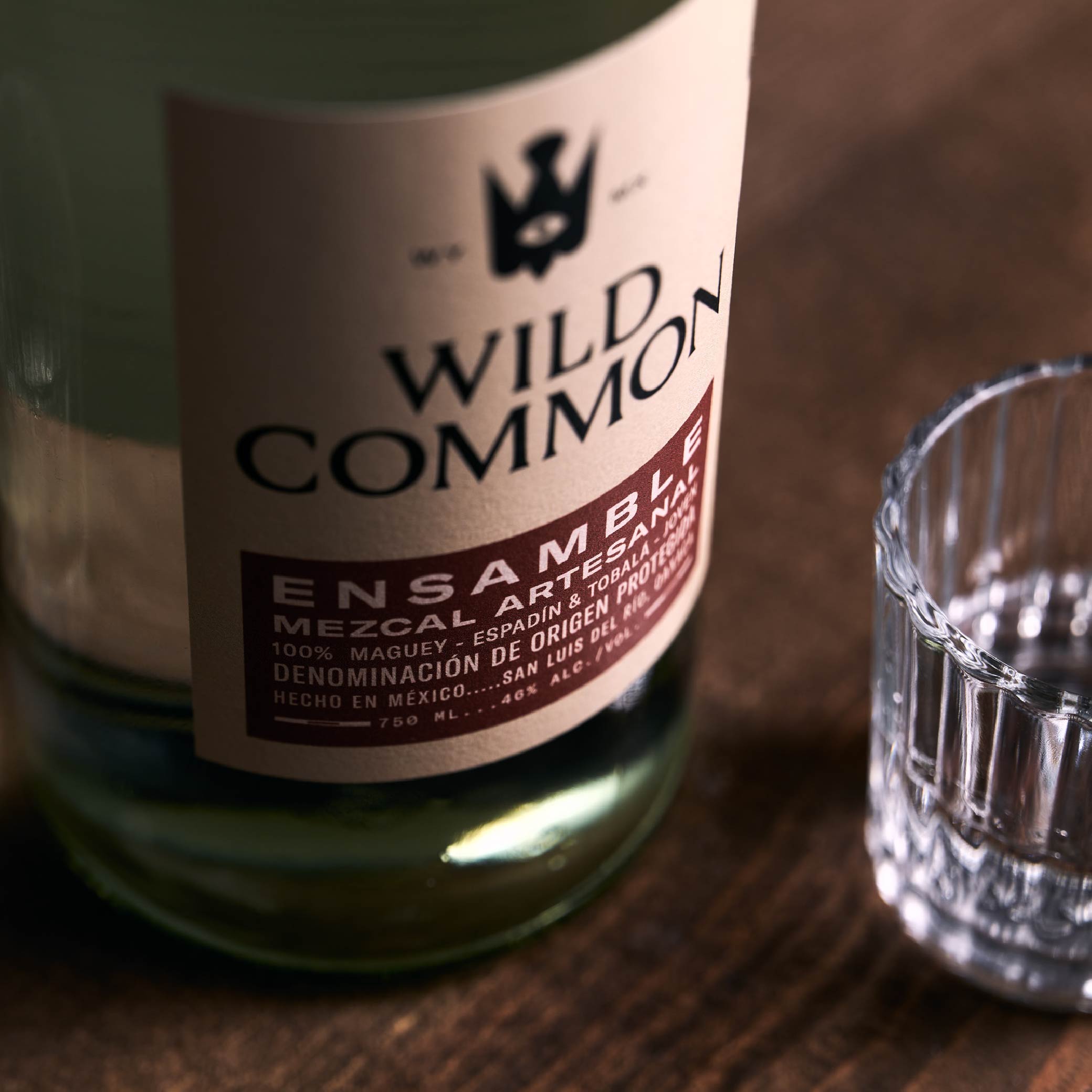 Wild Common ensamble Mezcal