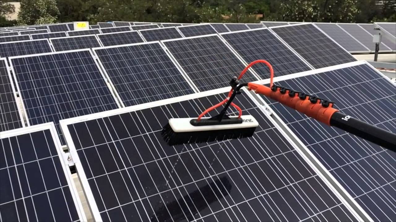 cual es el mantenimiento de los paneles solares