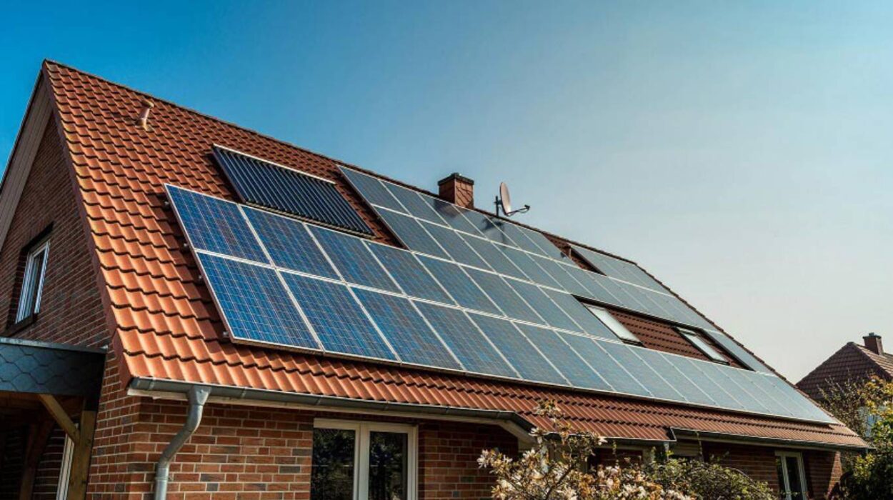 cuántos paneles solares se necesitan para una casa de 100 metros cuadrados