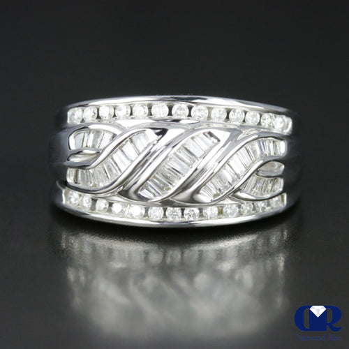 Women's Diamond Right Hand Ring Cocktail Ring In 14K White Gold