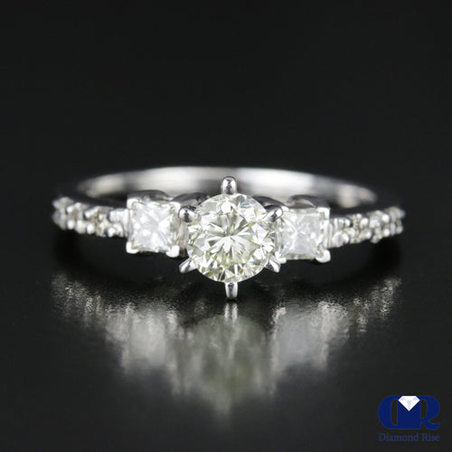 0.73 Carat Round Cut Diamond Engagement Ring In 14K White Gold