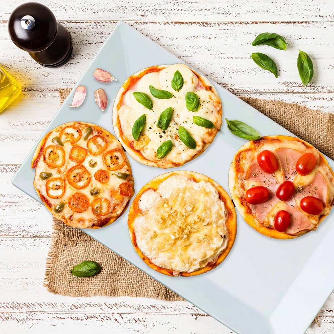 Bite into Fun: Party Mini-Pizzas!