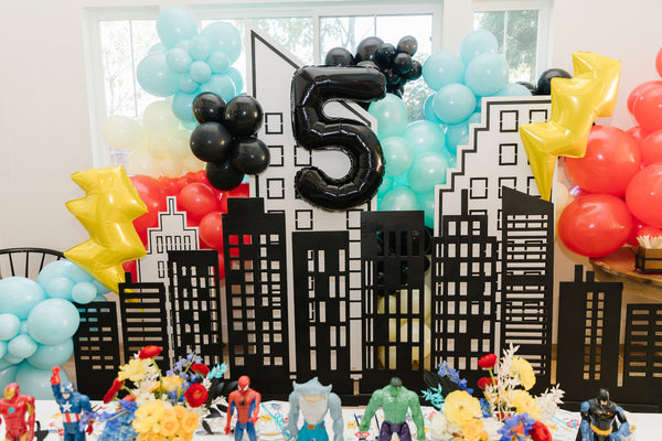 ellie-and-piper-superhero-themed-birthday-party-supplies-decorations-ideas-inspo