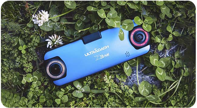 Z3+ dash cam put with grass and flower