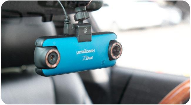 Z3+ dash cam mount on the windshield