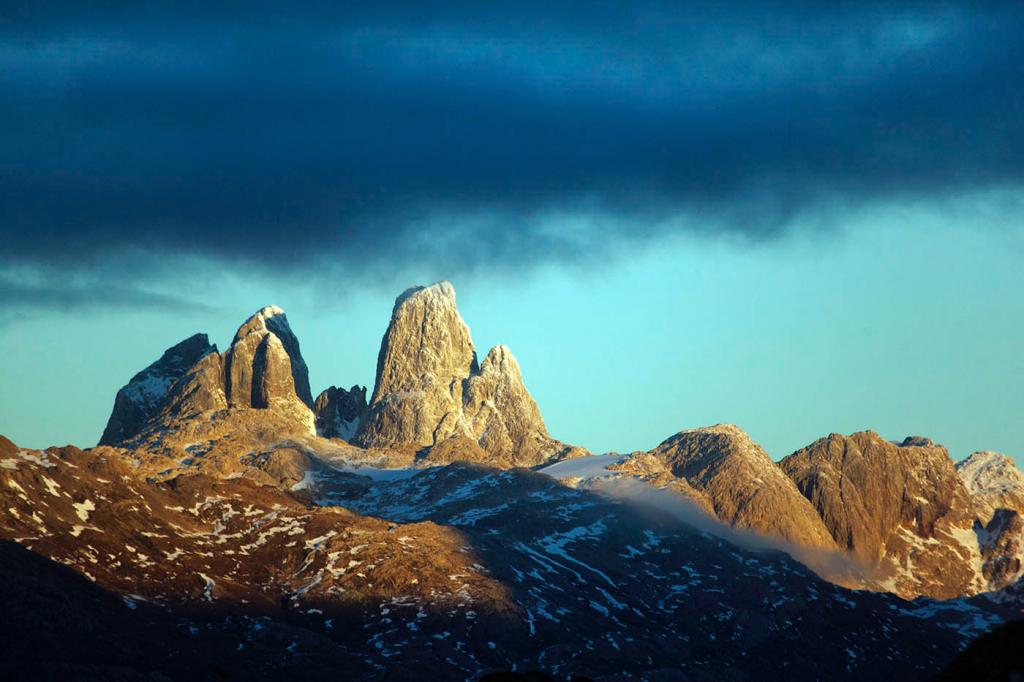 false towers, climbing, adventure, patagonia, photography