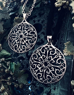 Why Gothic Jewelry Is Associated With the Divine Feminine