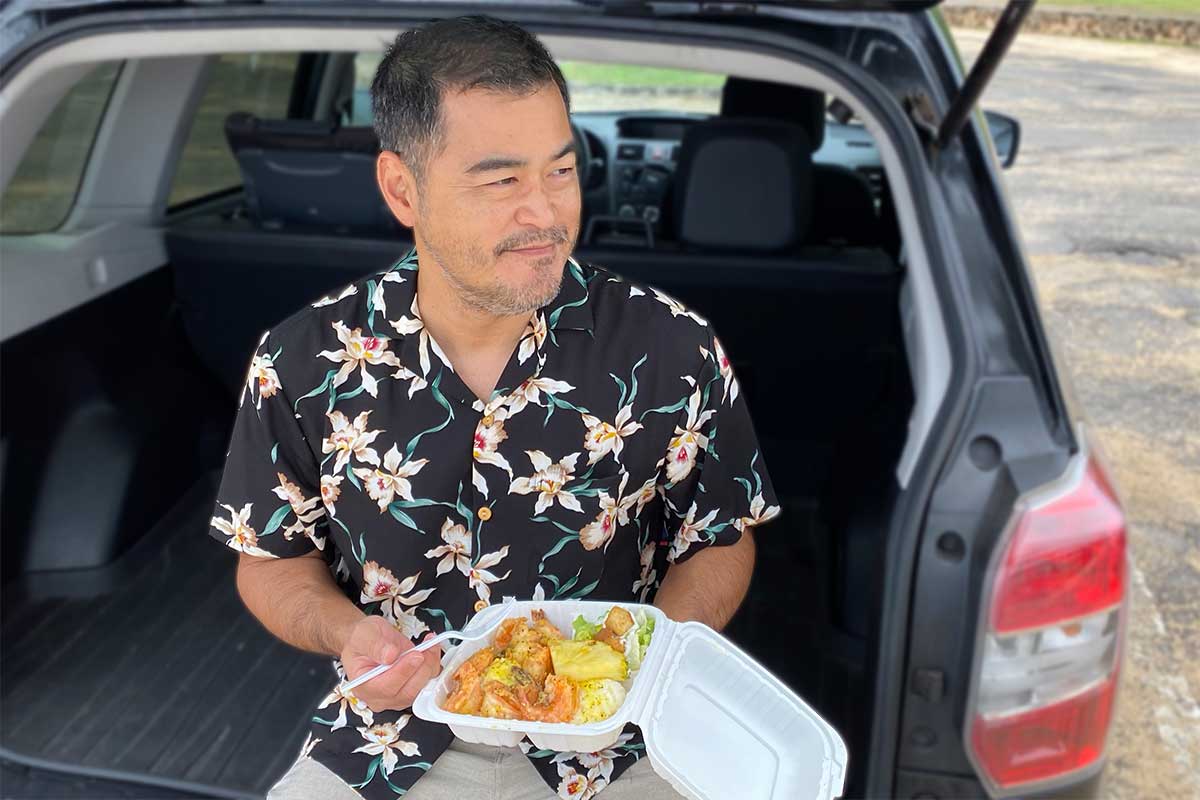 Plate lunch in the back of a car