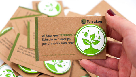 Pin Qactus de plastico reciclado