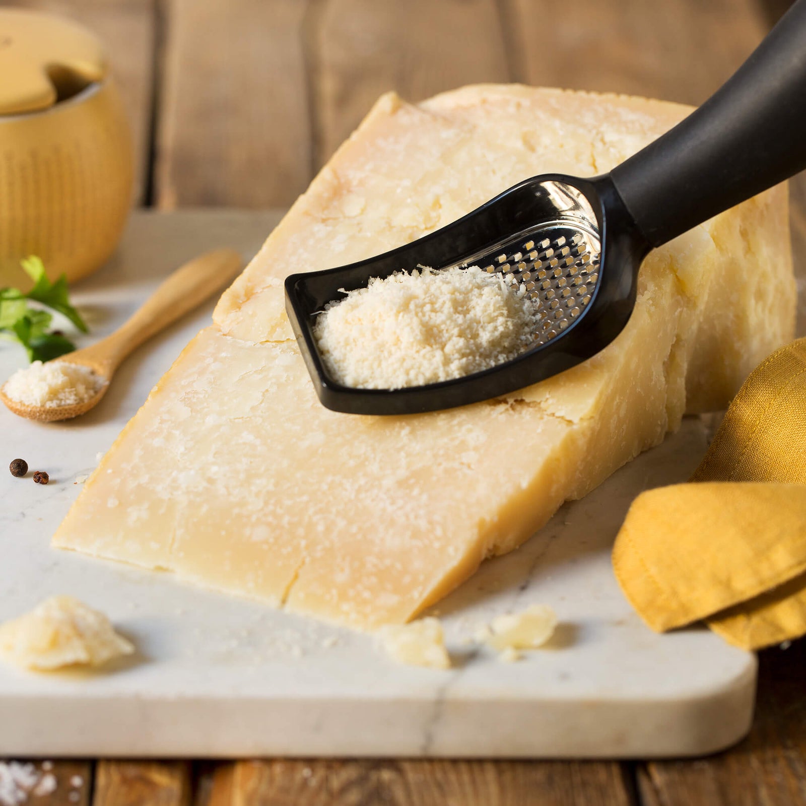 CHEESE-IT parmesan mill