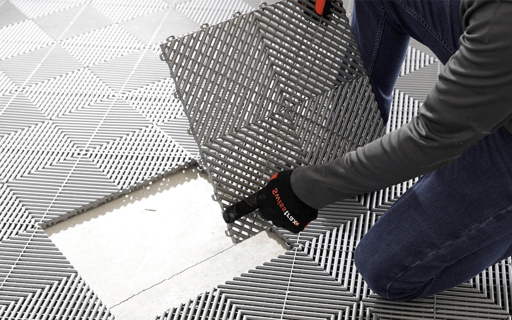 Install Interlocking Garage Floor Tiles