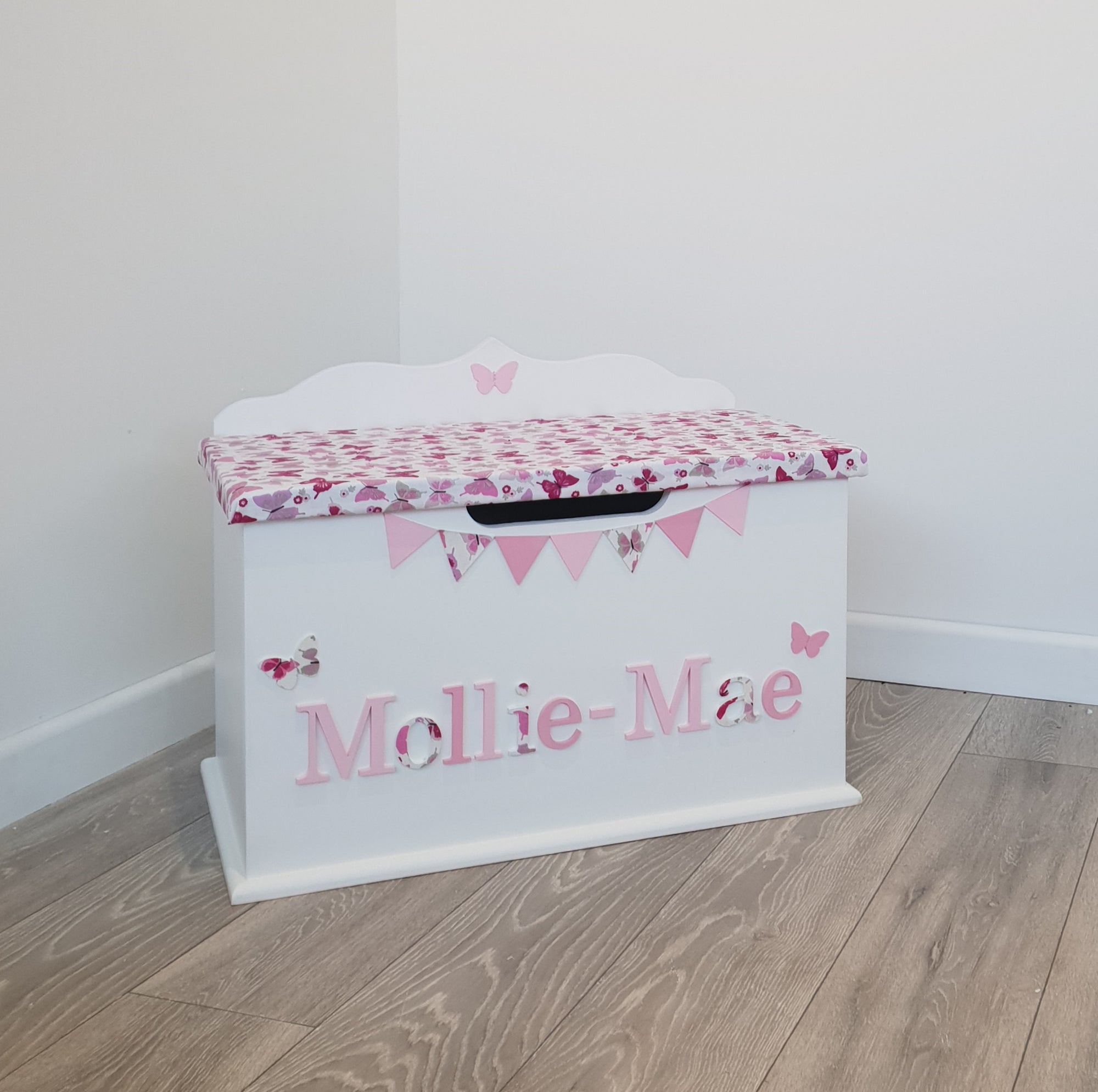 how to make a personalised toy box