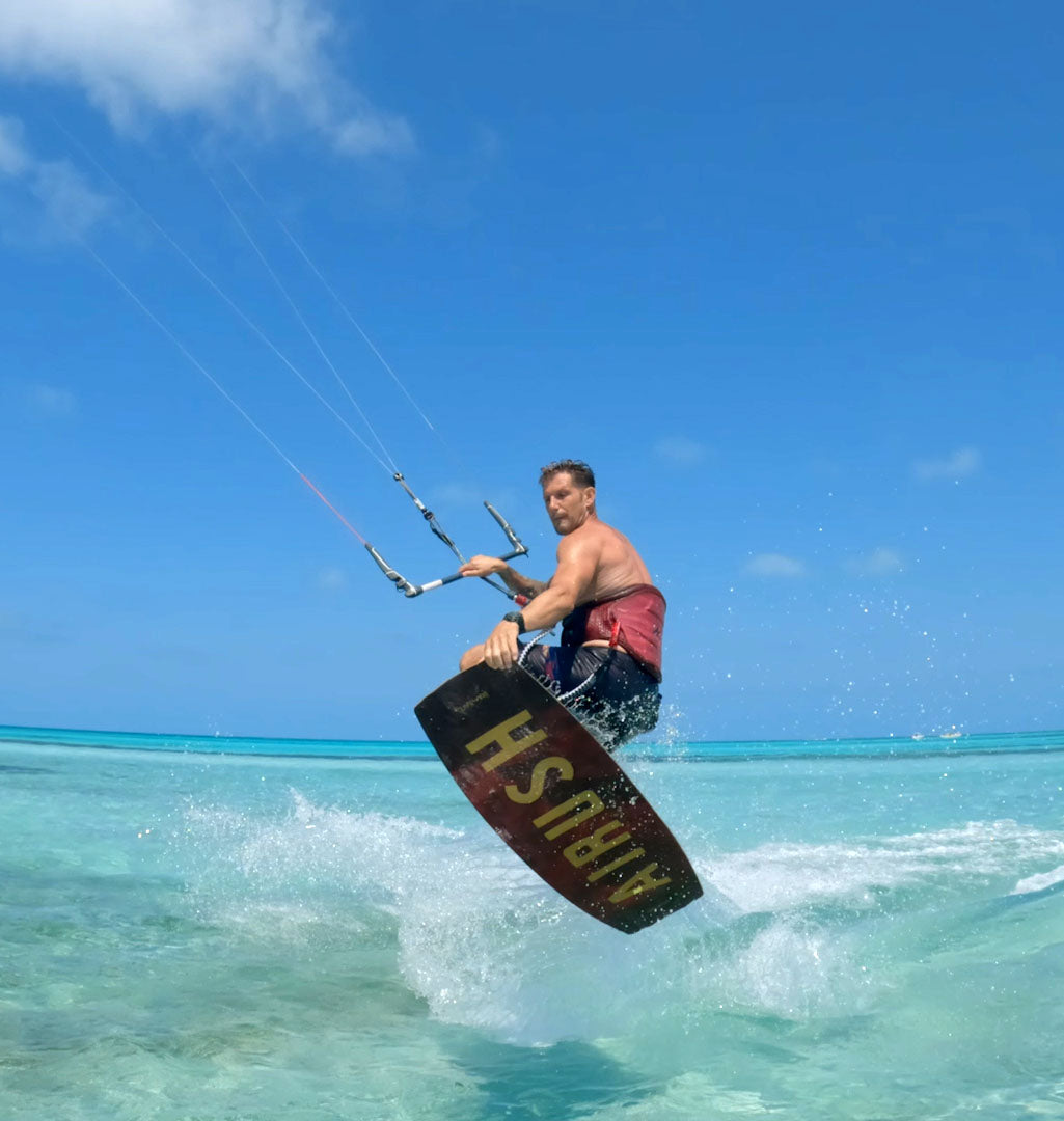 Kiteboarding Sarasota.jpg__PID:6ea9bb18-9599-49c9-9d65-027af0d390a4