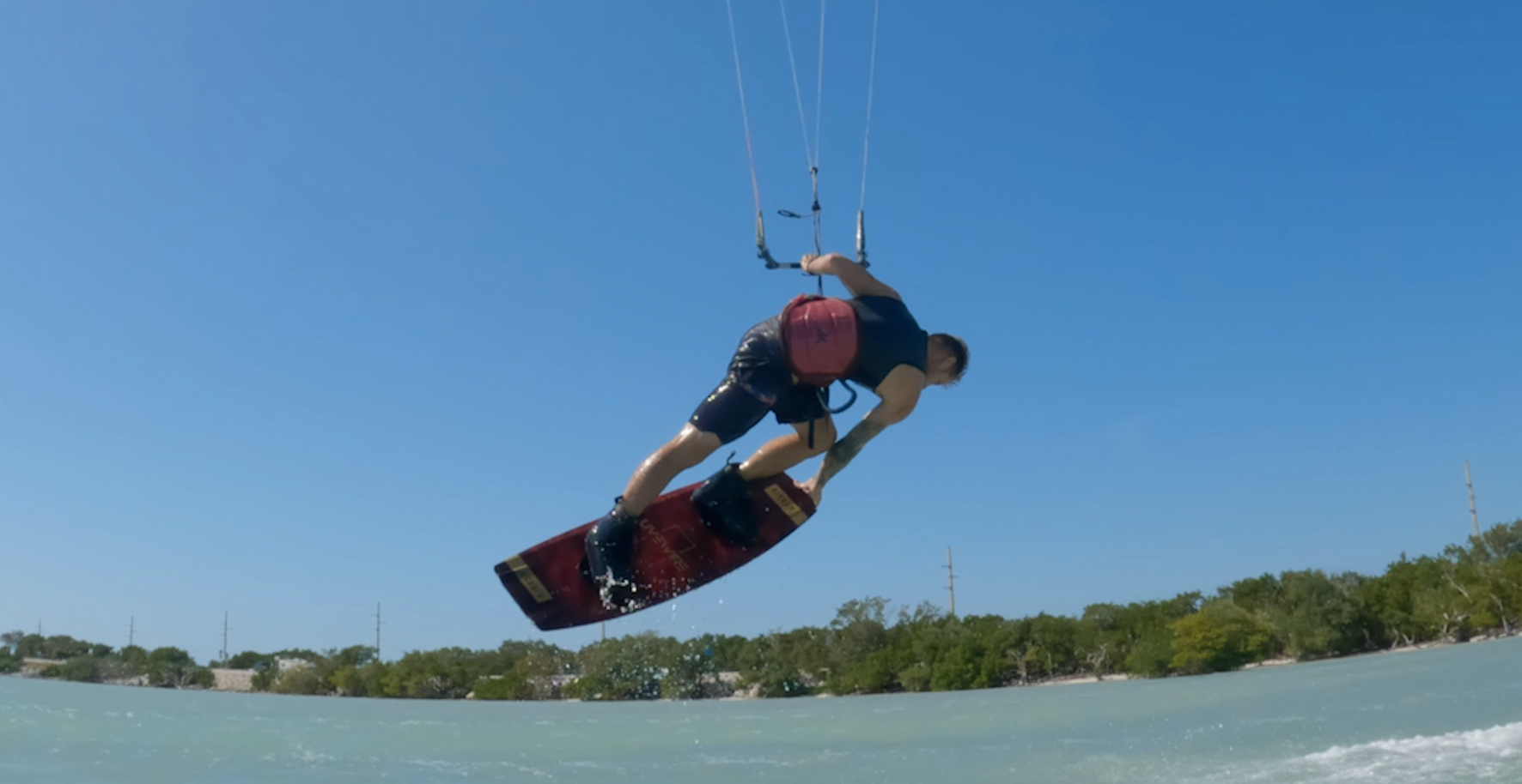 Kiteboarding Tampa Bay.jpg__PID:f2040c9b-35be-4908-807e-e021ab820fbd