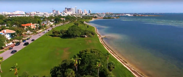 An aerial view of kitesurfing at Lassing Park