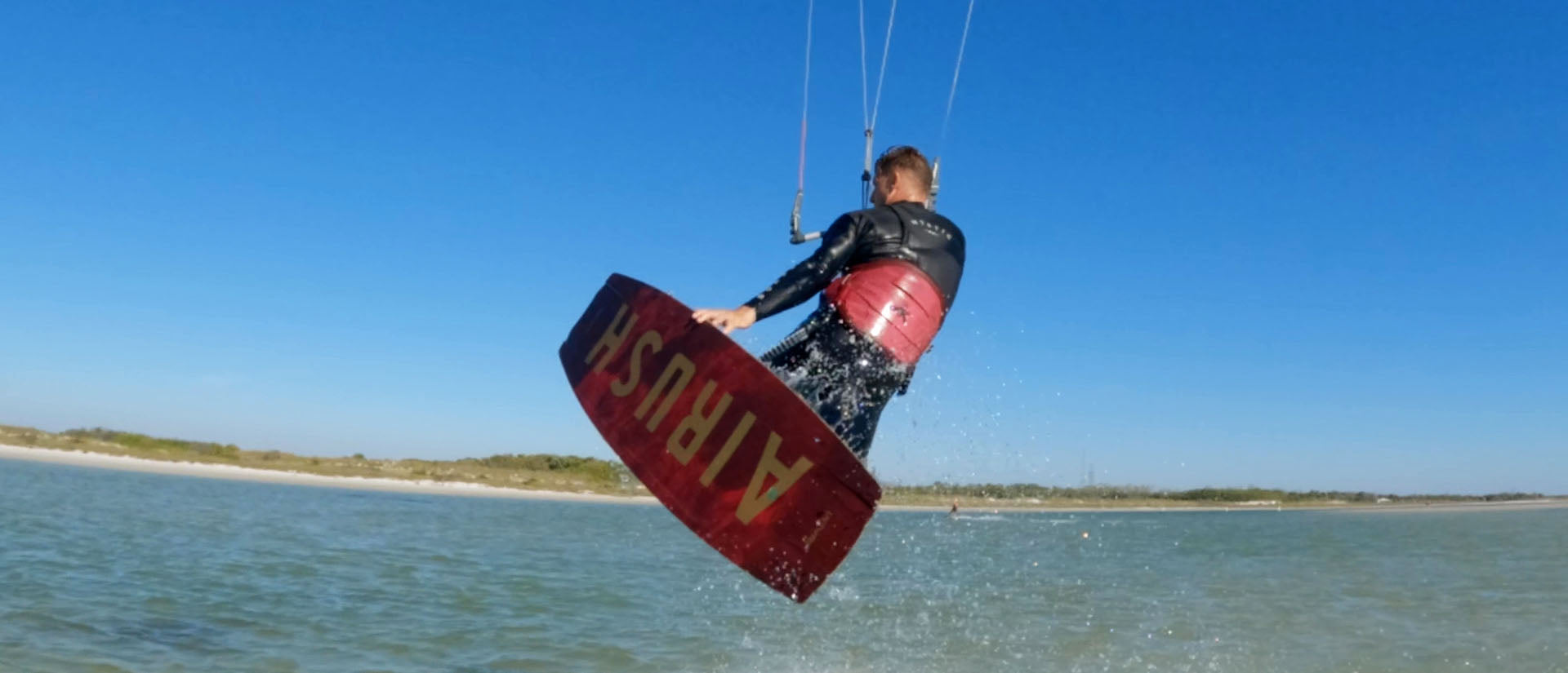 Kitesurfing the best place in jacksonville Florida.jpg__PID:95e135d0-fc8e-46f0-bb36-edcb6dfd8ce5