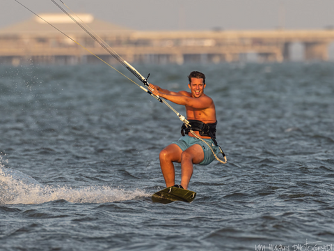 How To Kiteboard Upwind In Light Winds