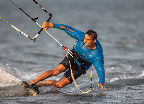 How To Kiteboard Upwind In Light Winds